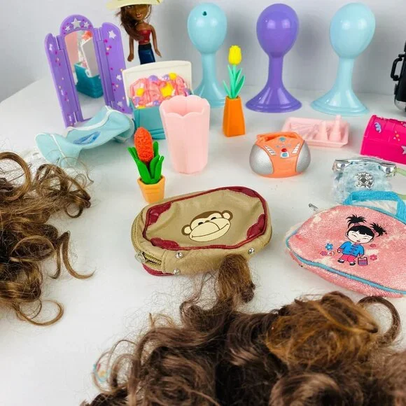 Bratz Dolls Wigs Suitcase Boombox Backpack Toy Accessories Lot Pretend Play